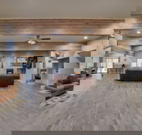 Buck Buck Moose - Accommodation Dallas