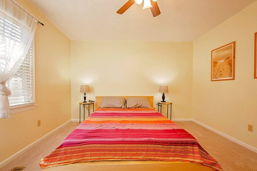 Enjoy The Centrally Located Mcfadyen Guest House - thumb 6