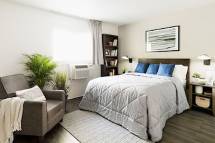 Intown Suites Extended Stay Dallas Tx - Brookriver Drive