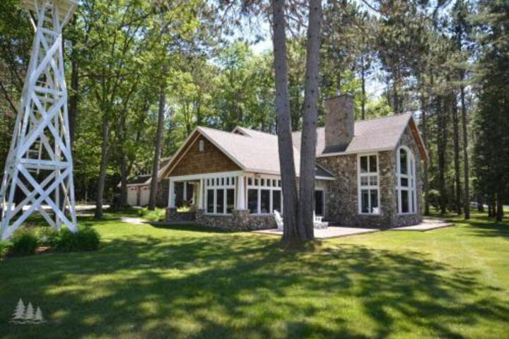 Beautiful House On West Twin Lake - thumb 4