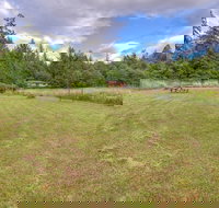 The Cedar Field Vacation House - Accommodation Dallas