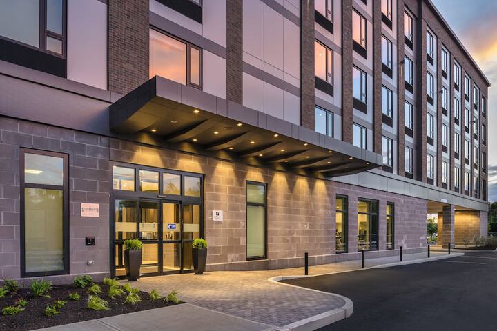 Holiday Inn Express Boston Logan Airport - Revere, An IHG Hotel - thumb 3