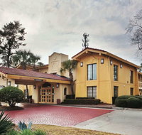 La Quinta Inn by Wyndham Savannah Midtown - Accommodation Dallas