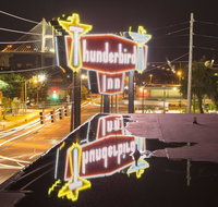 The Thunderbird Inn - Accommodation Dallas