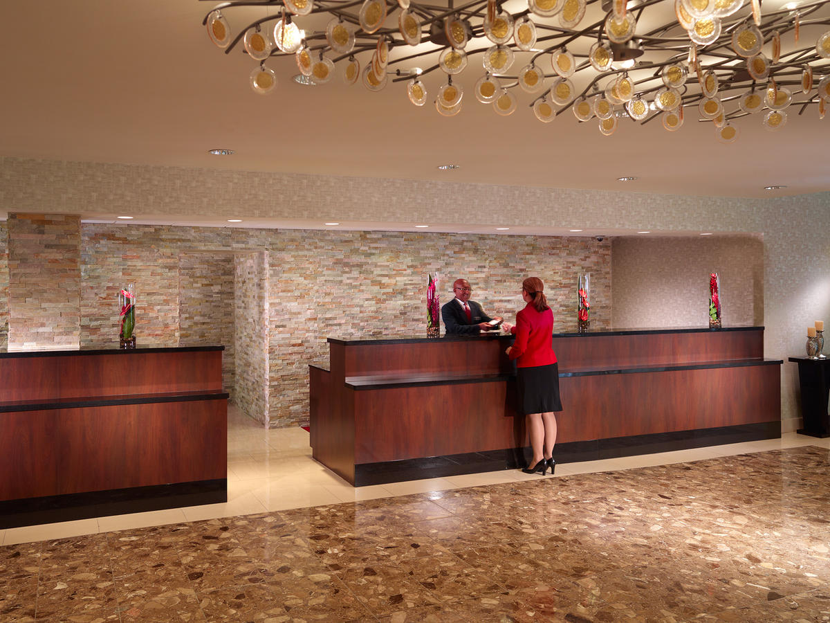 Atlanta Airport Marriott - thumb 2