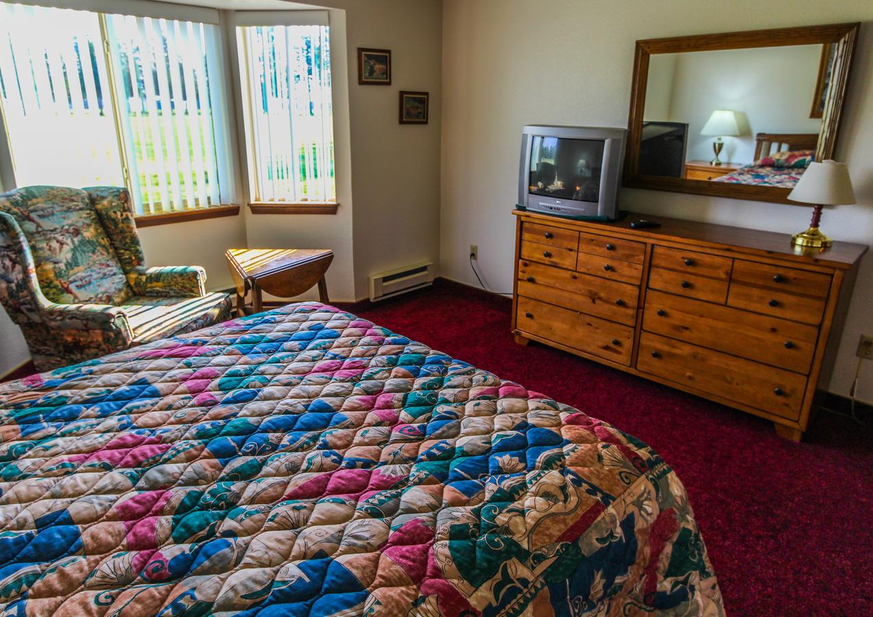 Timbers At Island Park - thumb 18