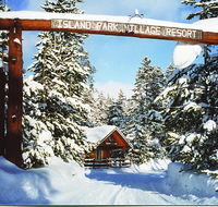 GetAways at Timbers at Island Park Village - Accommodation Dallas