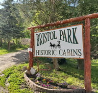 Bristol Cabins - Accommodation Dallas