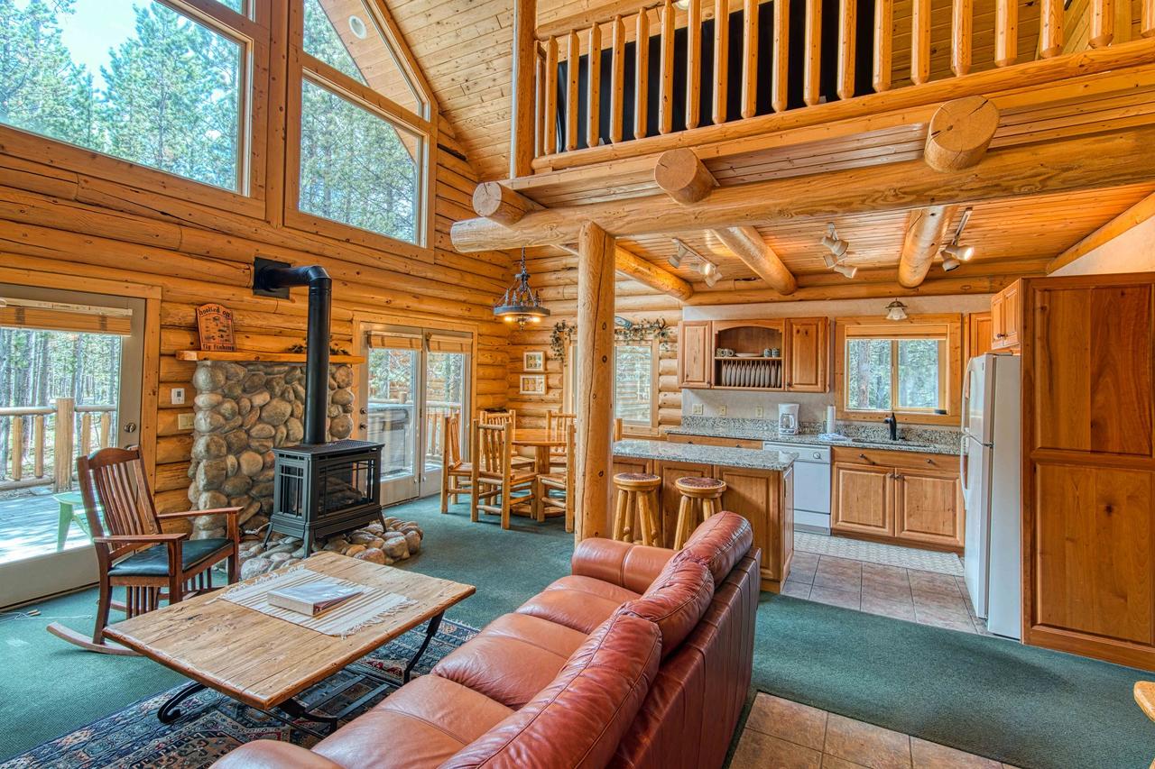 Yellowstone Cabin - thumb 14