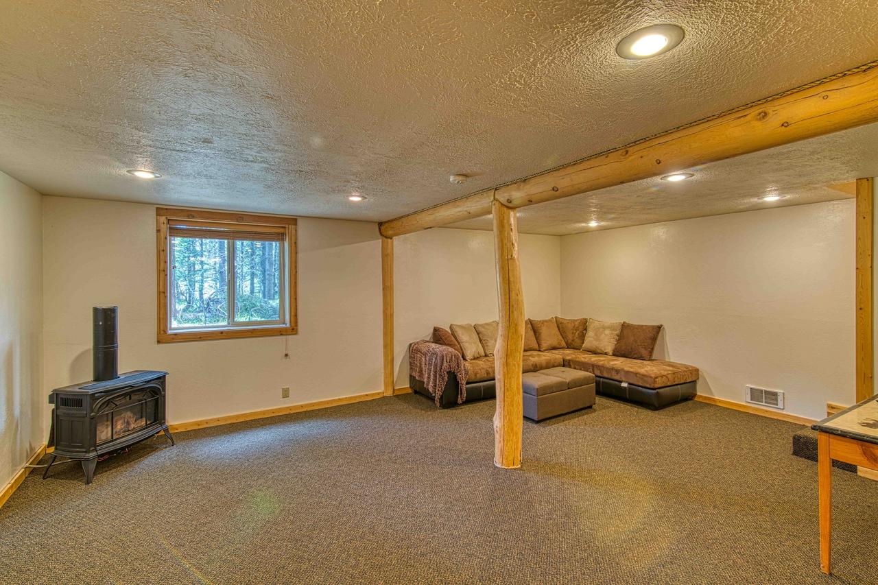 Yellowstone Cabin - thumb 21