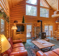 Yellowstone Cabin - Accommodation Dallas