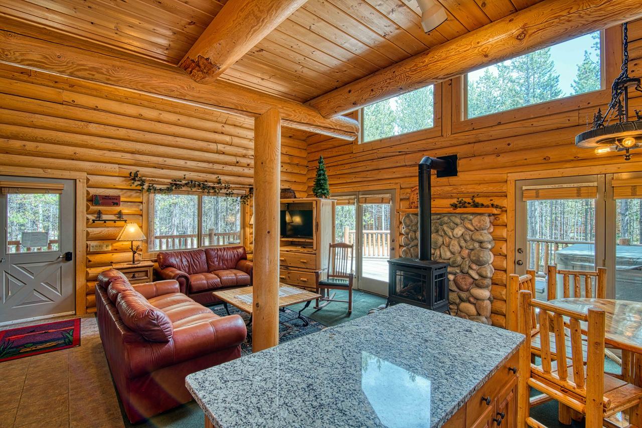 Yellowstone Cabin - thumb 18