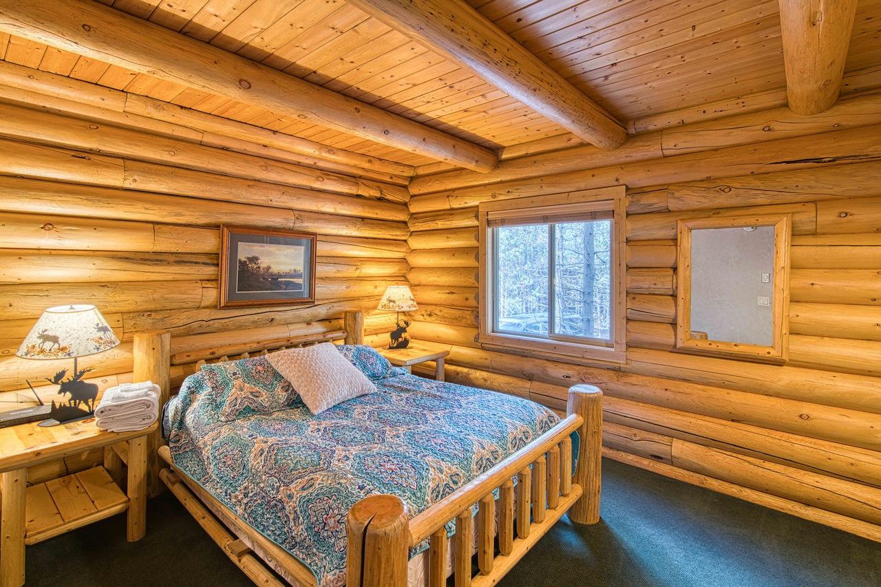 Yellowstone Cabin - thumb 6