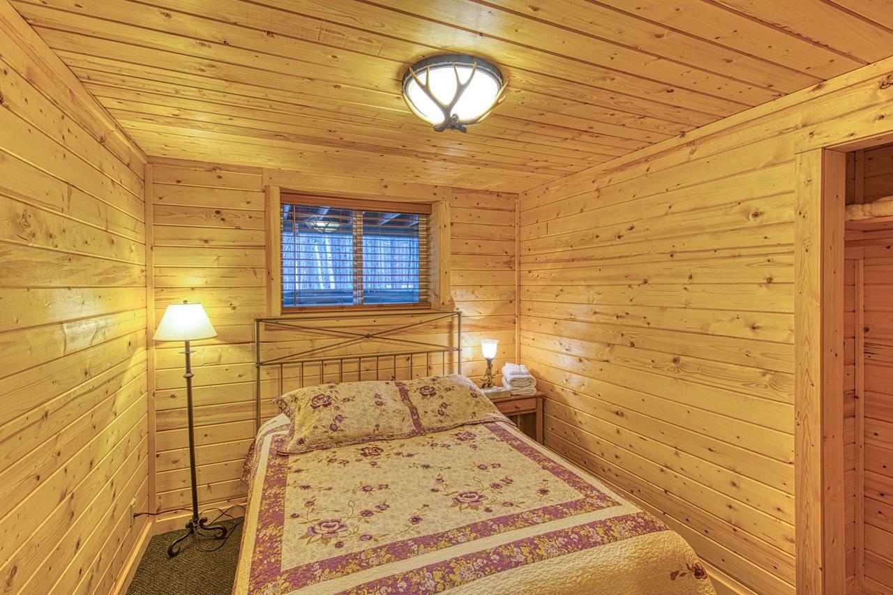 Yellowstone Cabin - thumb 8