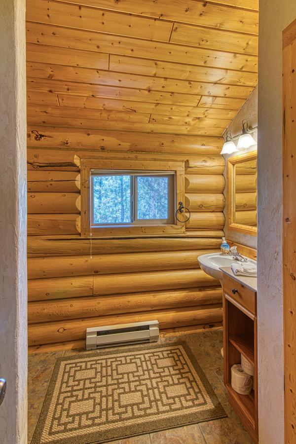 Yellowstone Cabin - thumb 23