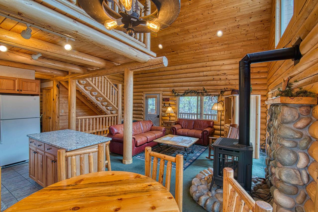 Yellowstone Cabin - thumb 15