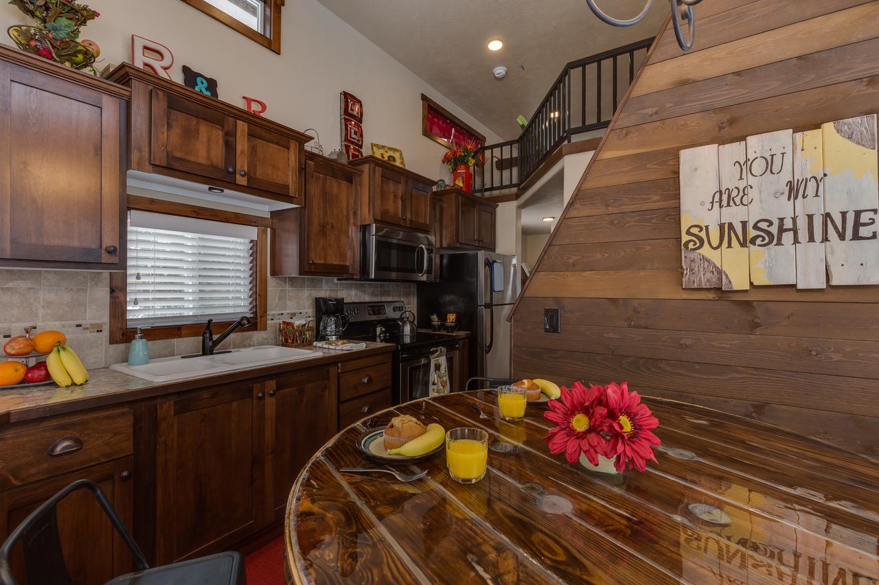 Heigh-Ho Hollow - thumb 22