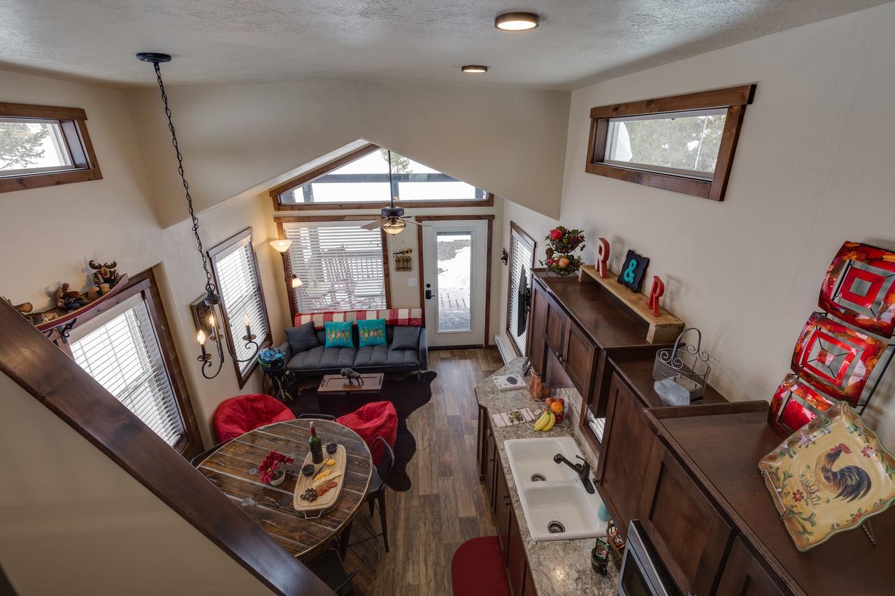 Heigh-Ho Hollow - thumb 2