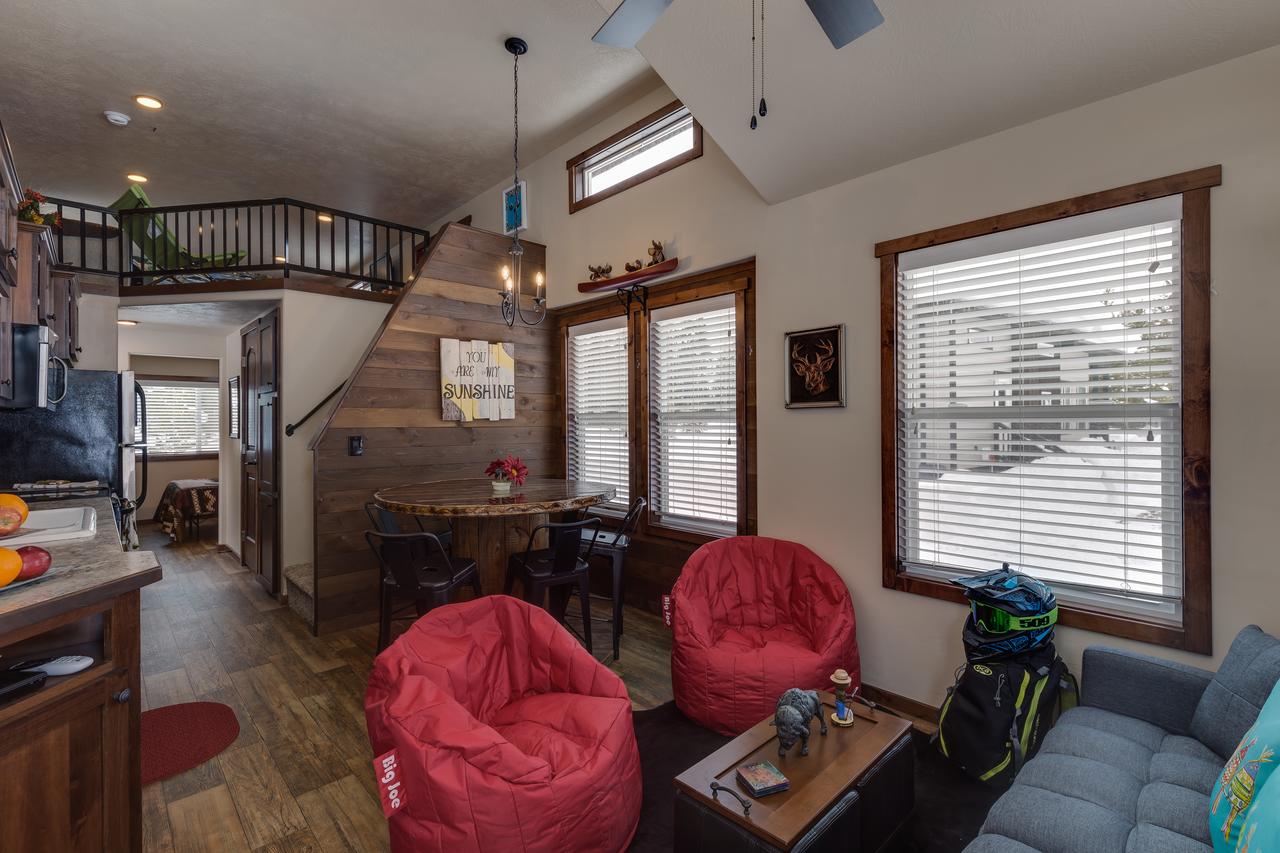 Heigh-Ho Hollow - thumb 18