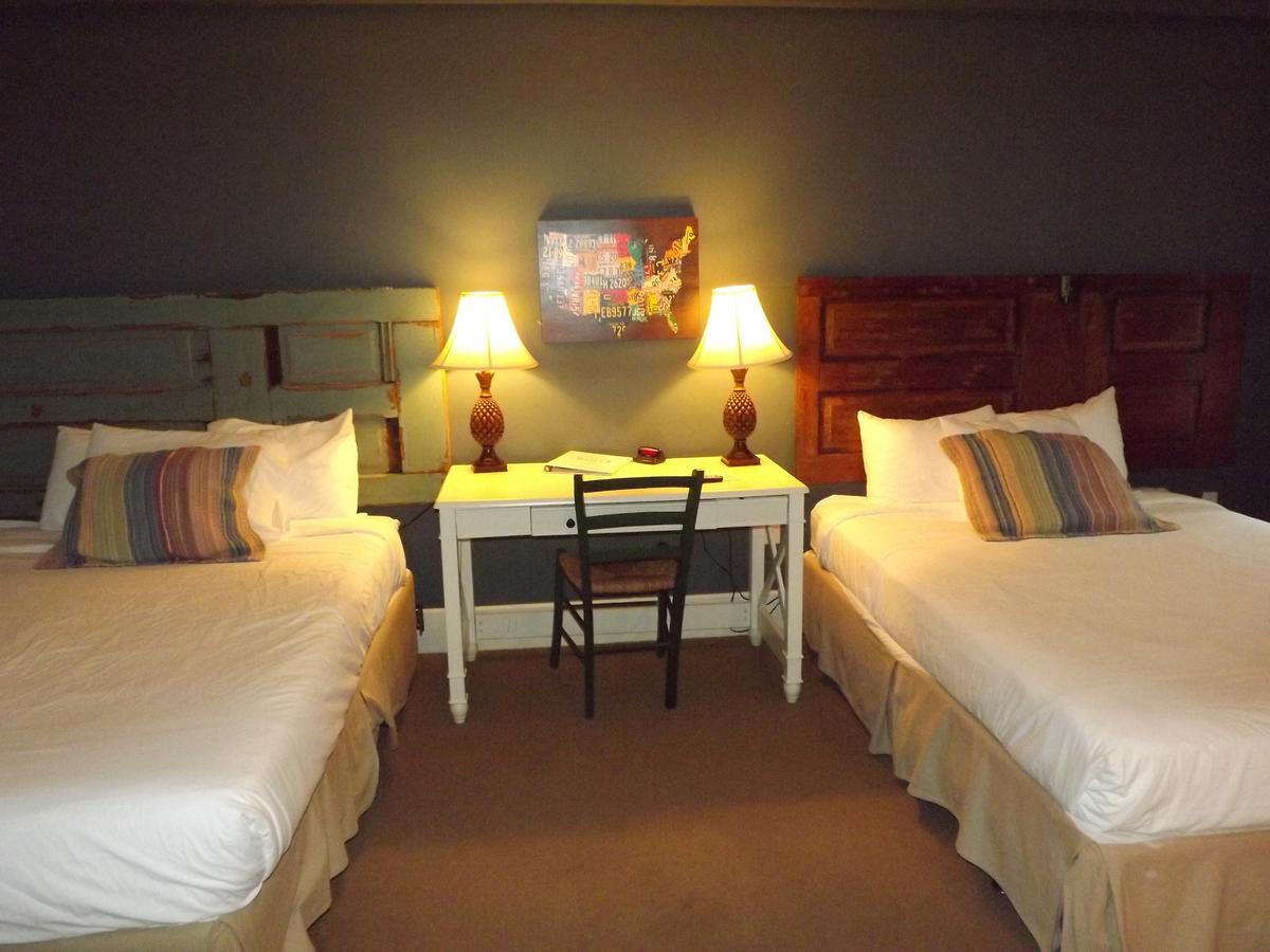 William Watson Hotel - thumb 24