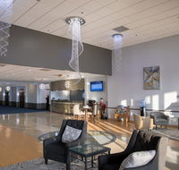 Ramada by Wyndham Cedar Rapids - Accommodation Dallas