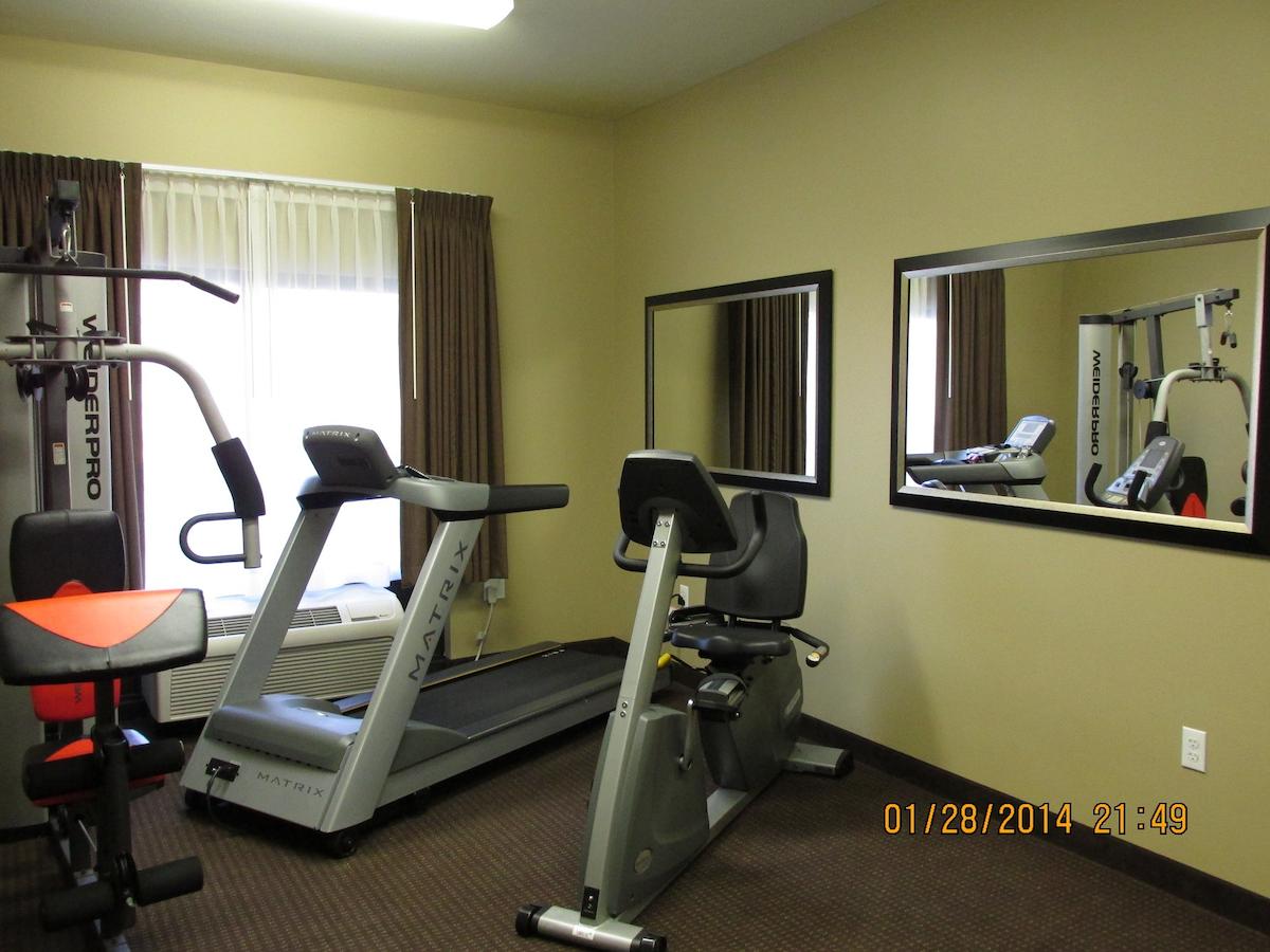 Parkwood Inn & Suites - thumb 38