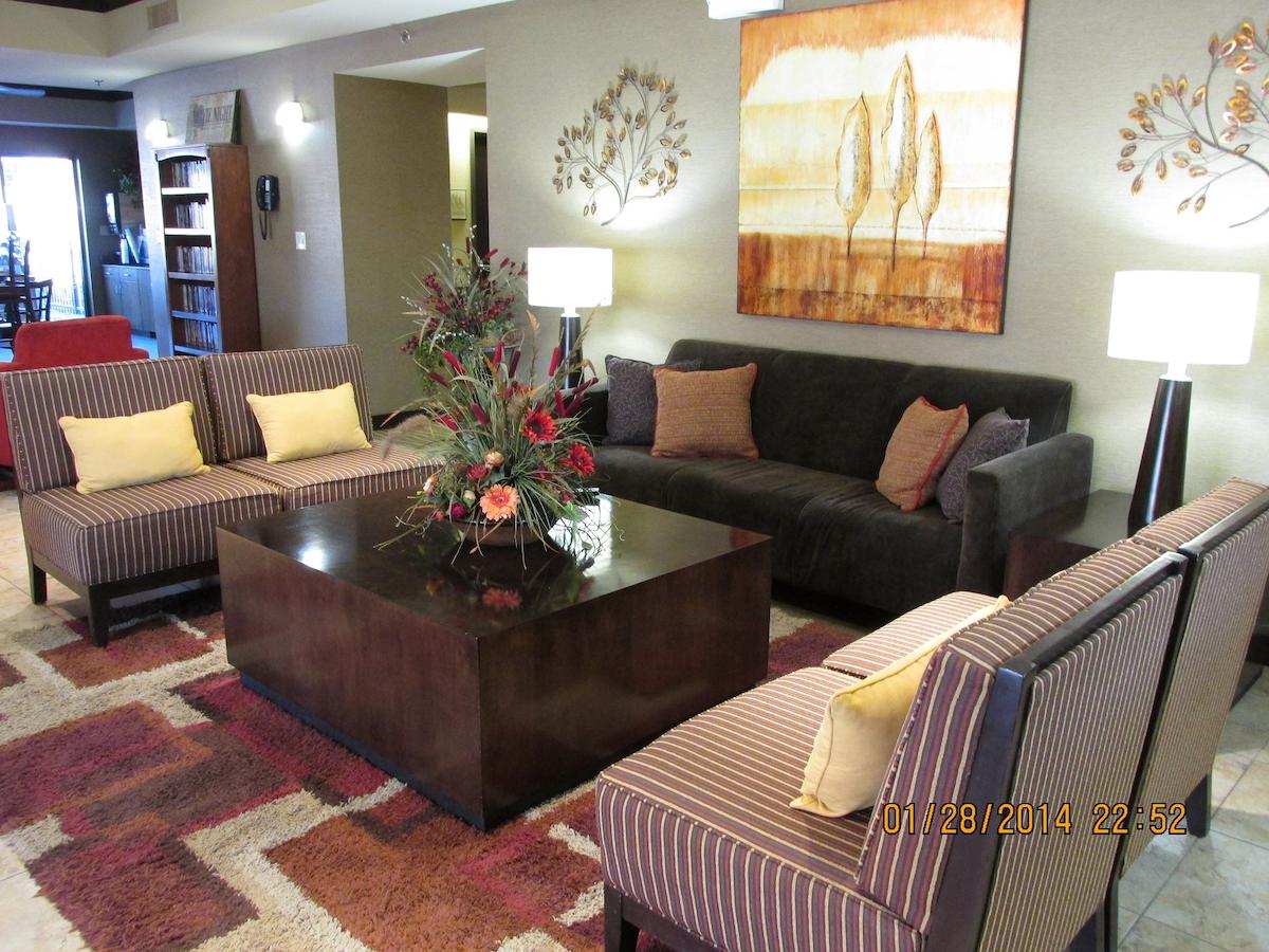 Parkwood Inn & Suites - thumb 29