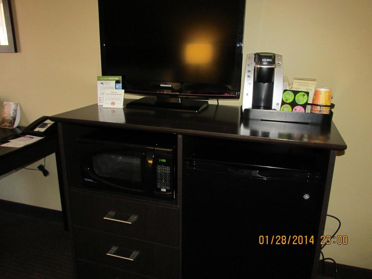 Parkwood Inn & Suites - thumb 14