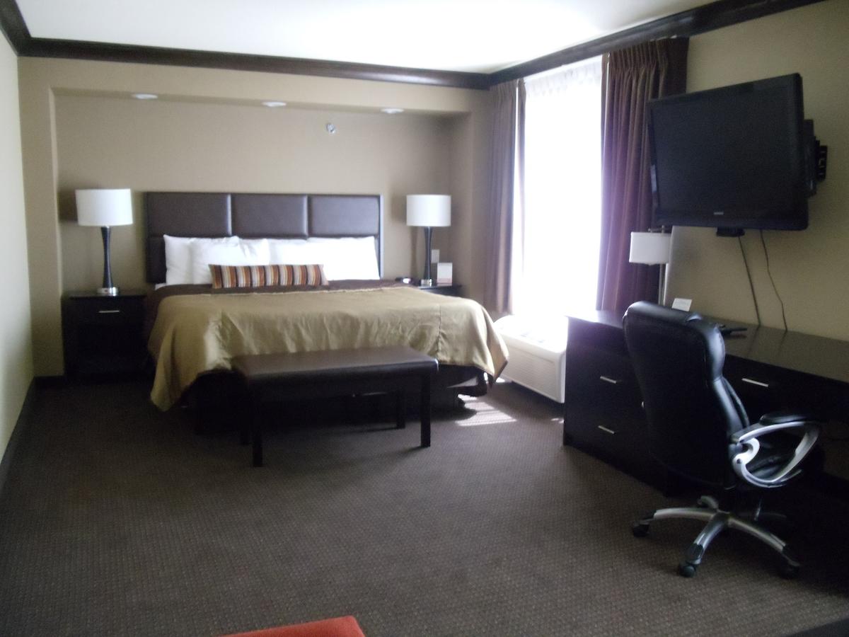 Parkwood Inn & Suites - thumb 10