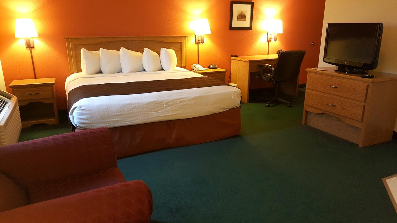 AmericInn By Wyndham Garden City - thumb 1