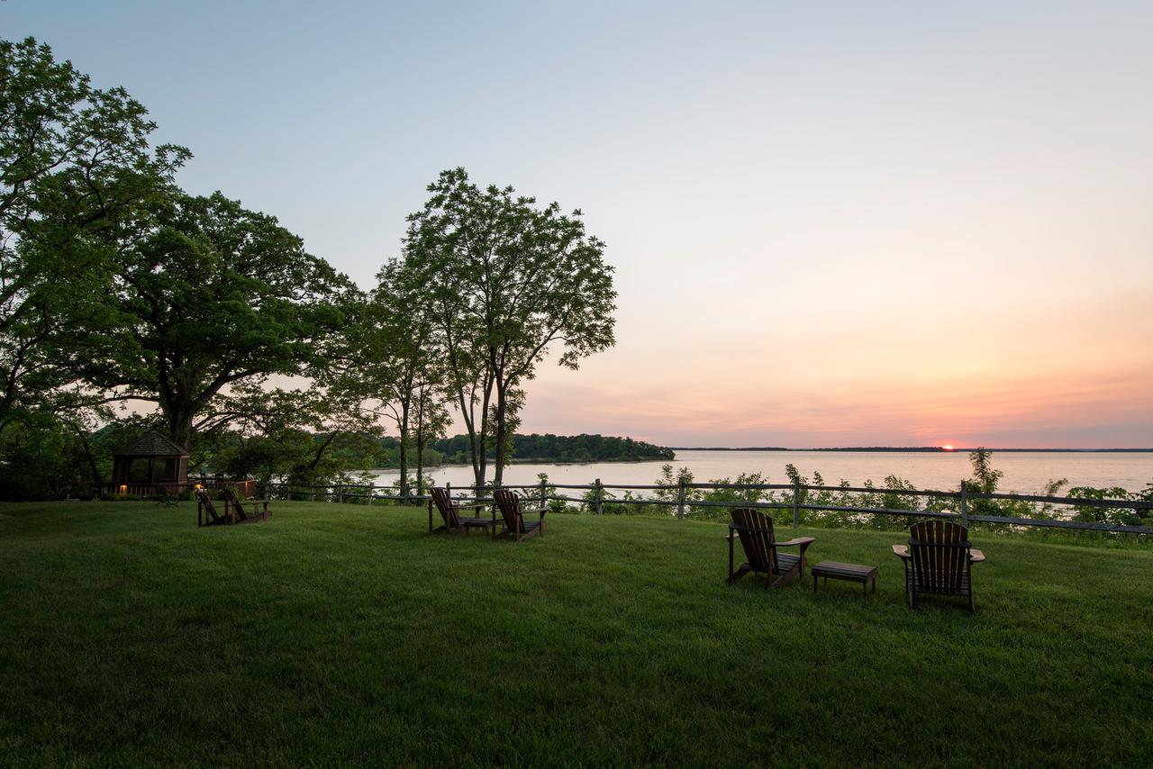 Great Oak Manor - thumb 0