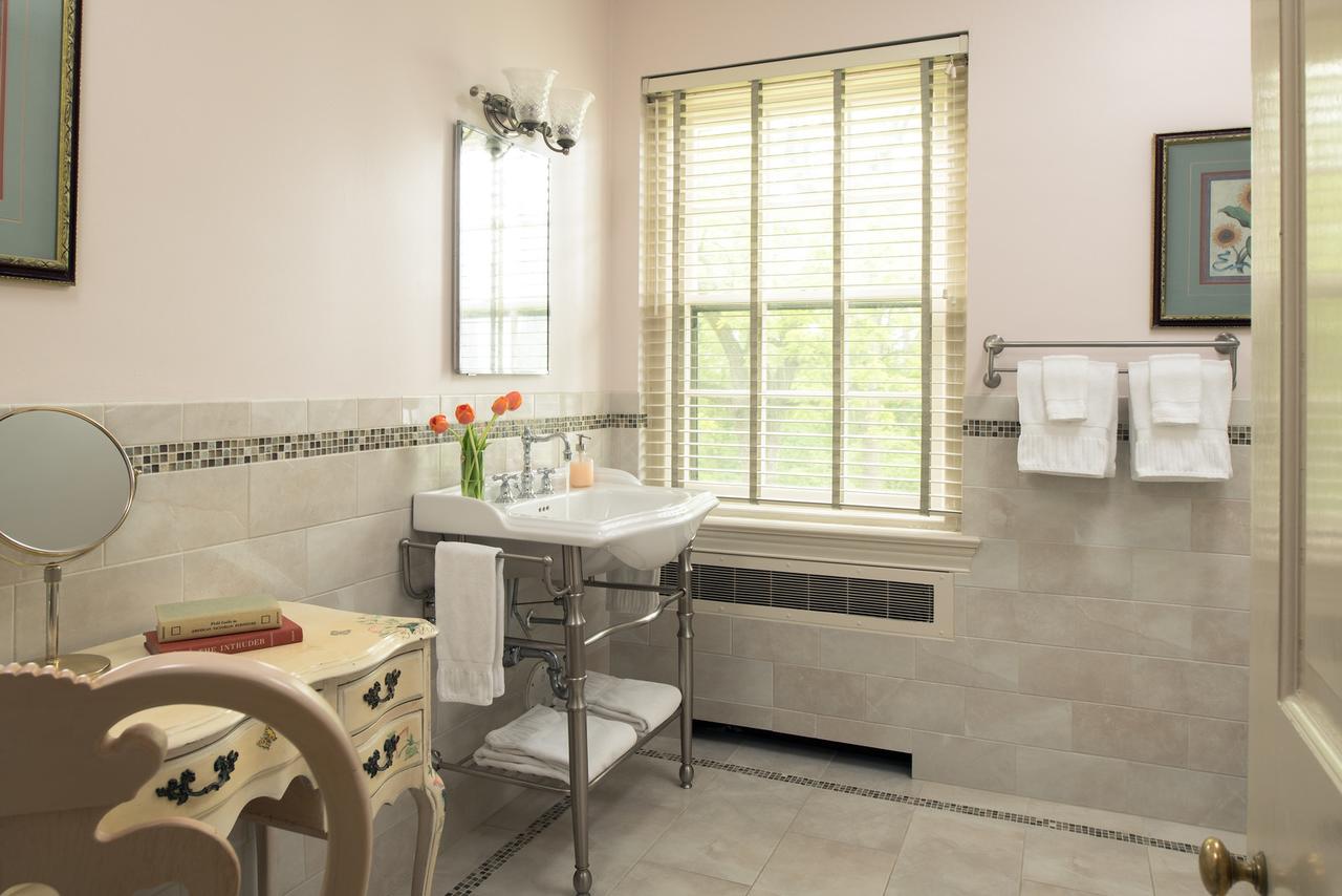 Great Oak Manor - thumb 40