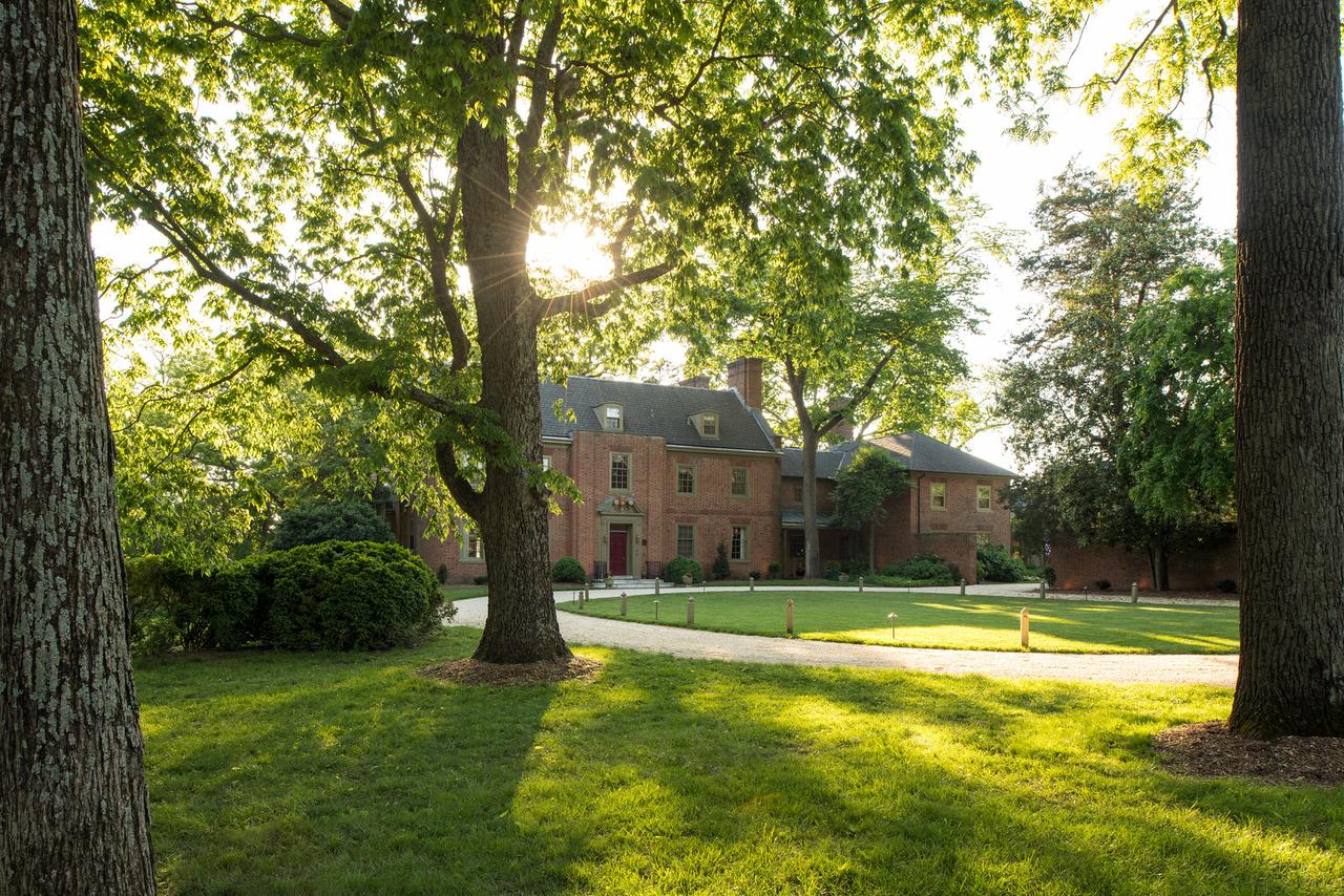 Great Oak Manor - thumb 4