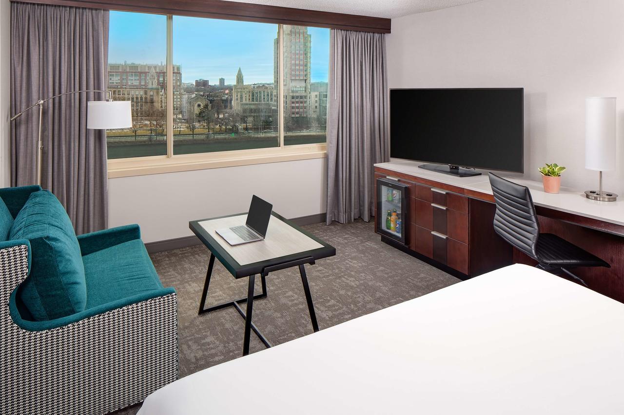 Hyatt Regency Cambridge, Overlooking Boston - thumb 11