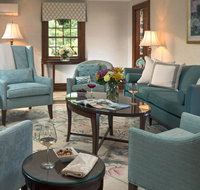 Old Harbor Inn - Accommodation Dallas