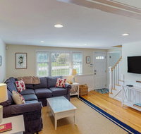 4 Bed 2 Bath Vacation home in Chatham - Accommodation Dallas