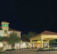 La Quinta by Wyndham St. Louis Westport - Accommodation Dallas