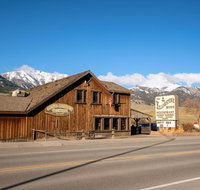 Best Western Plus By Mammoth Hot Springs - Accommodation Dallas