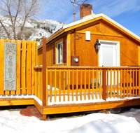 Yellowstone's Treasure Cabins - Accommodation Dallas