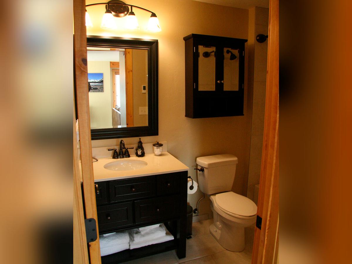 Montana Style Downtown Condo - thumb 7