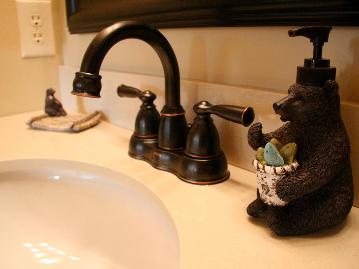 Montana Style Downtown Condo - thumb 8