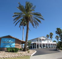 Tropic Island Resort - Accommodation Dallas