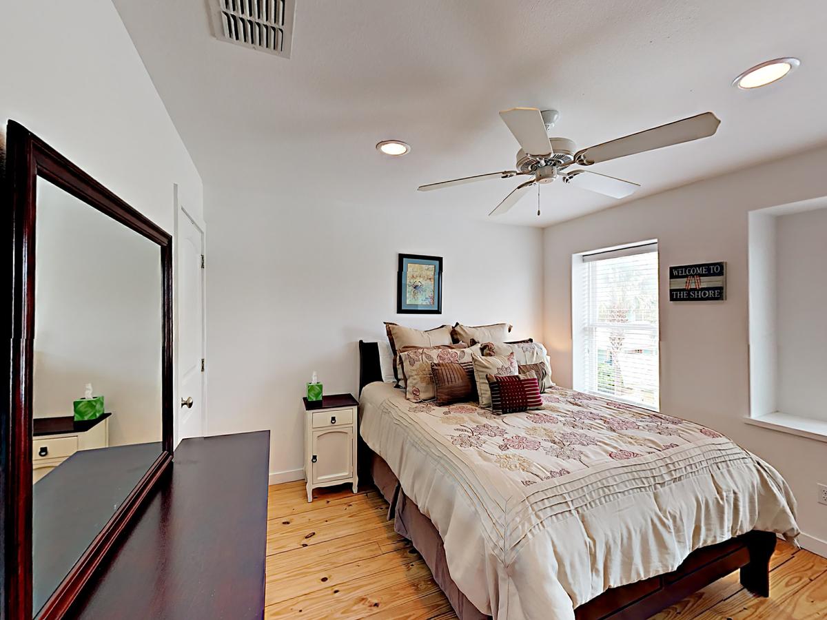 The Commons 102 - Three Bedroom Townhome - thumb 8