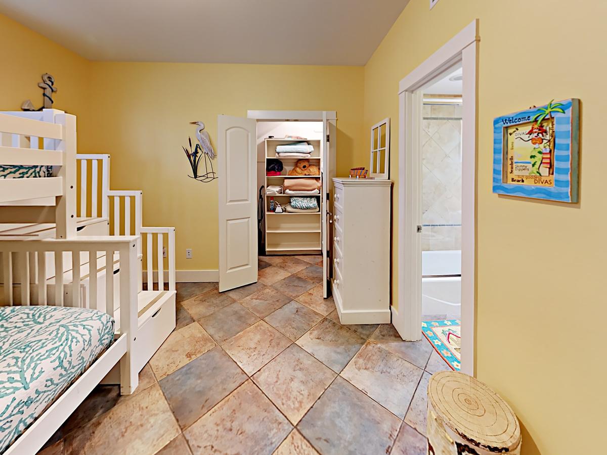 Banyan Beach House - thumb 42