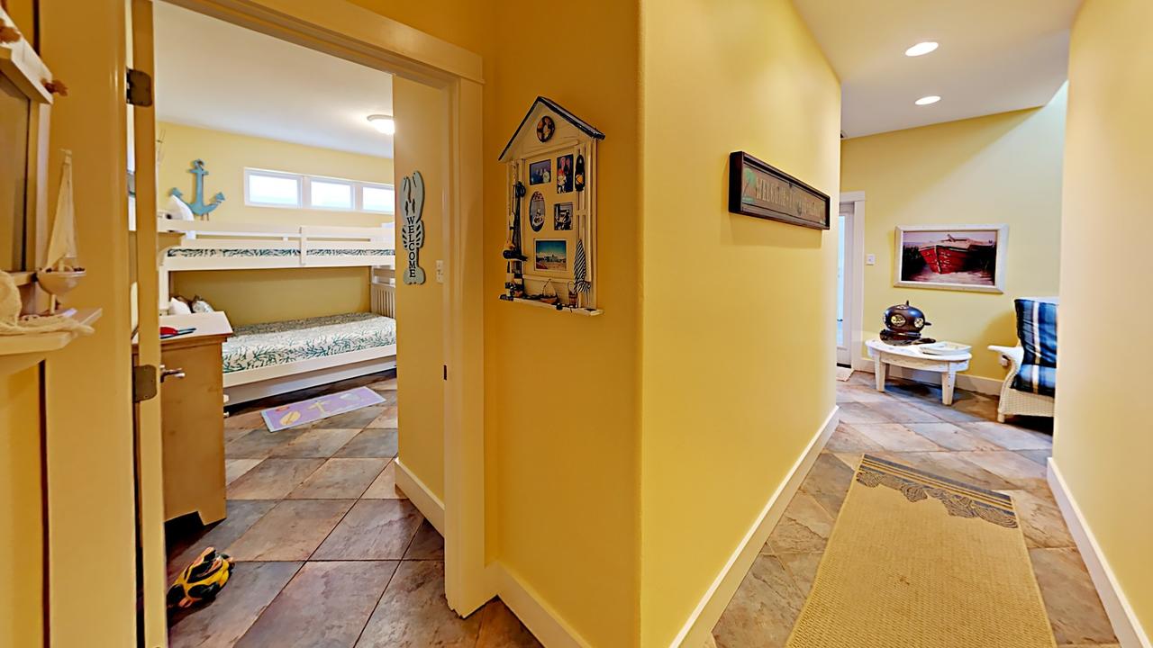 Banyan Beach House - thumb 12