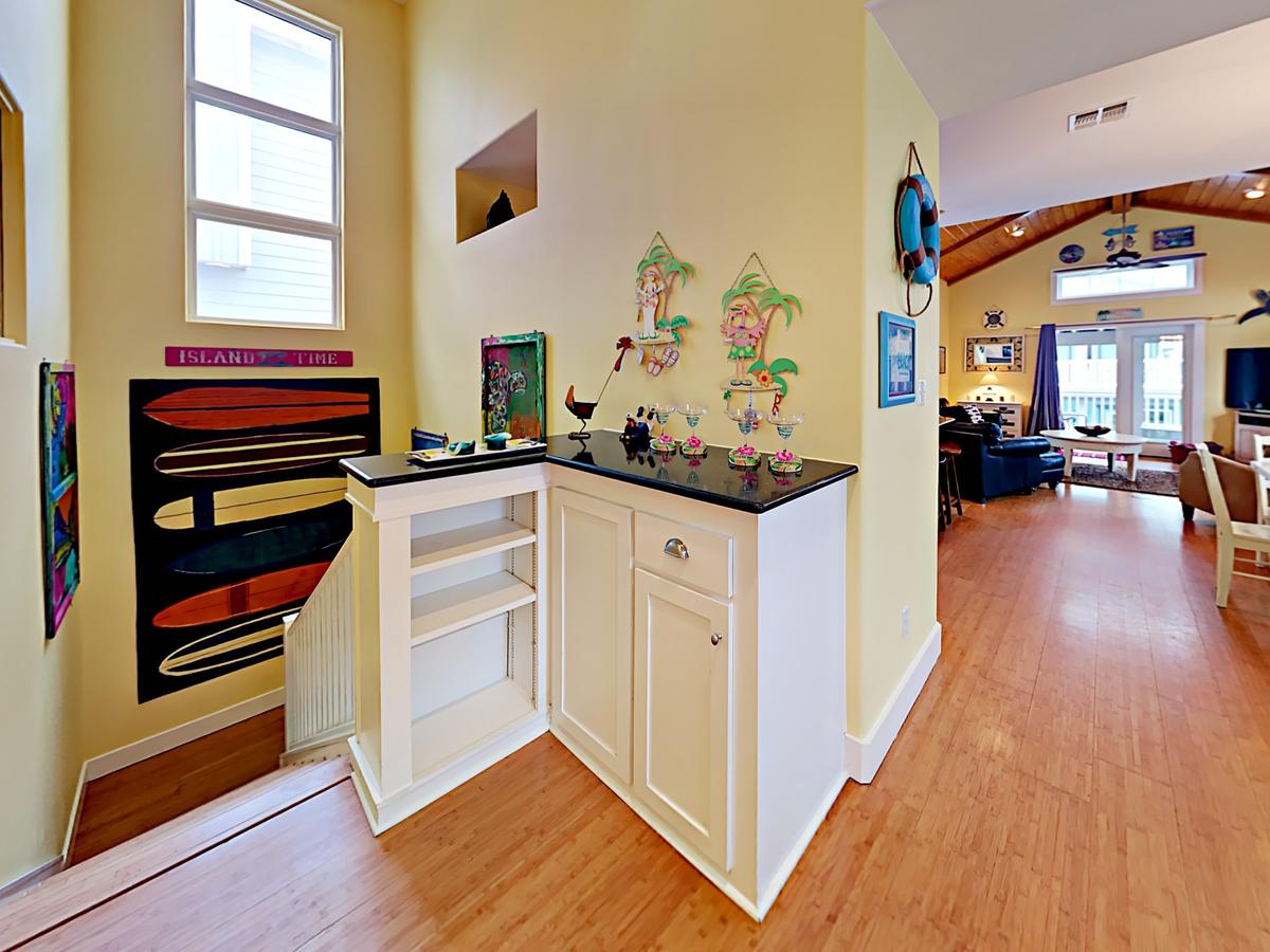 Banyan Beach House - thumb 1