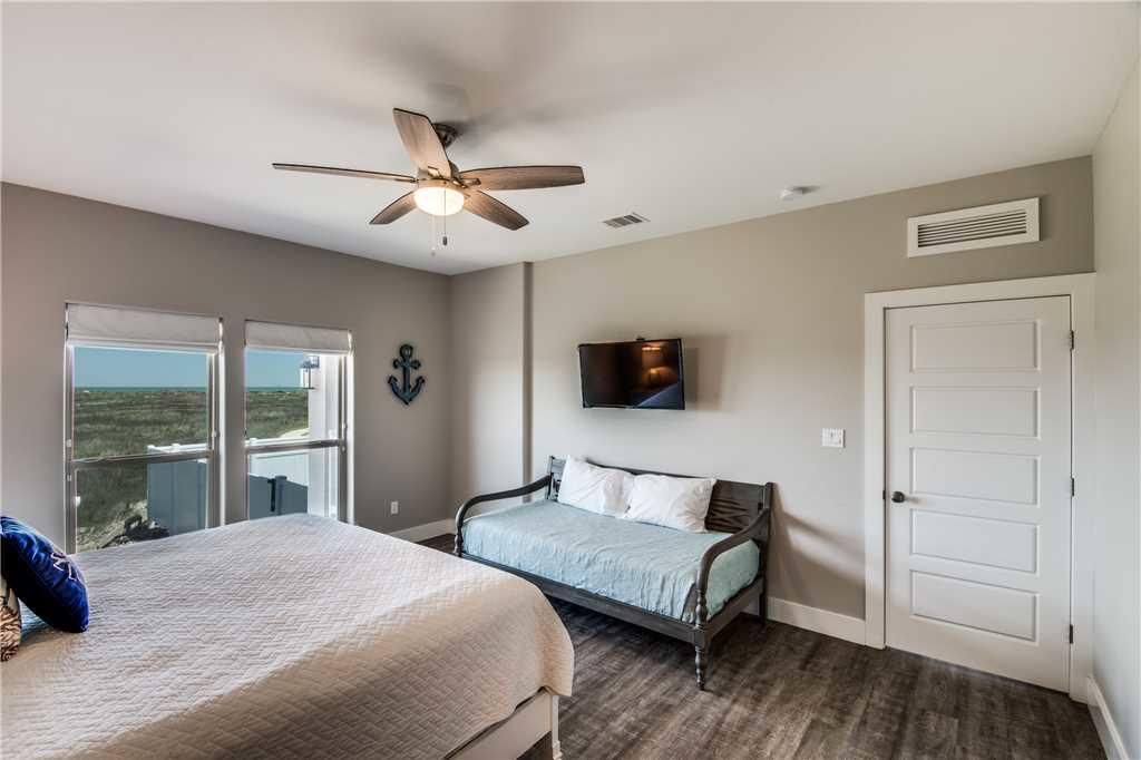 6501 Villa Castellon Drive Home - thumb 5