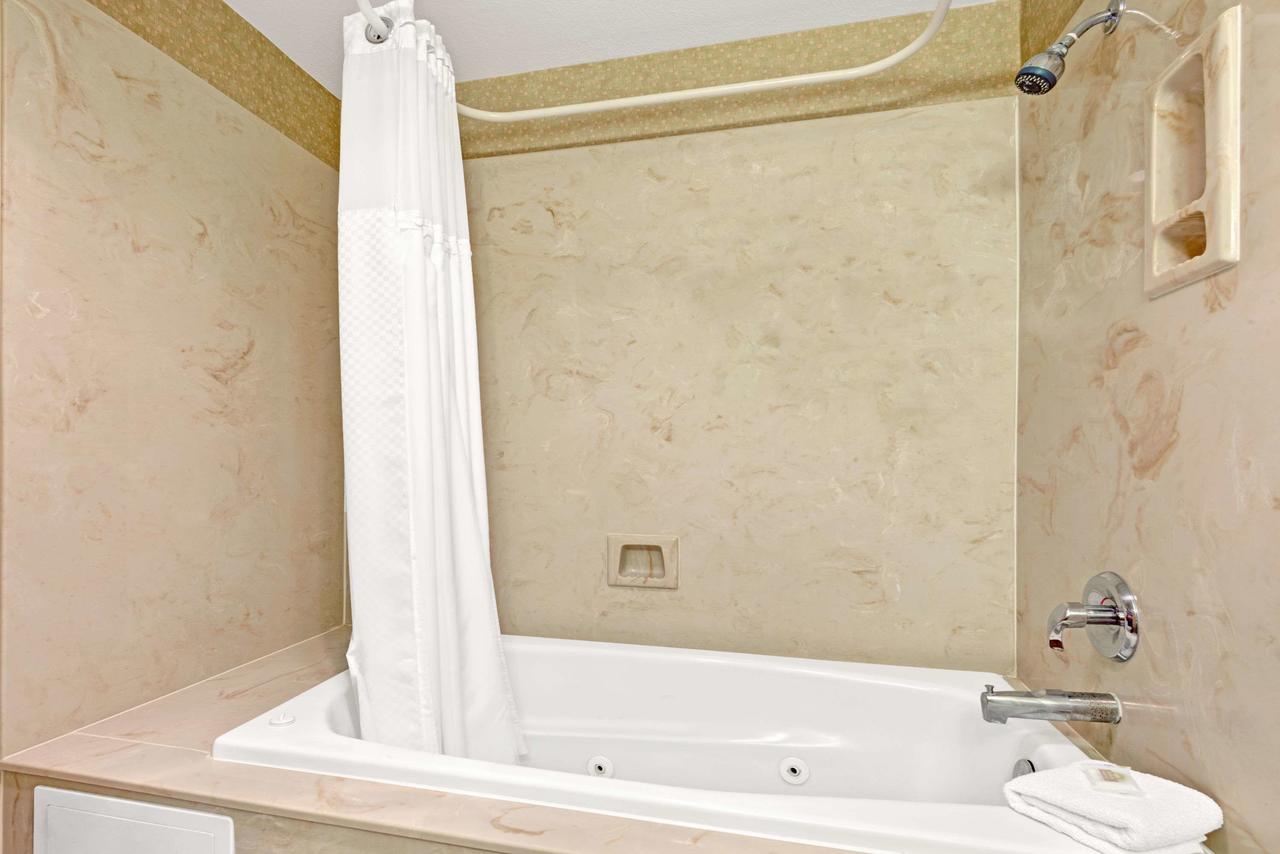 Days Inn By Wyndham Bernalillo - thumb 14