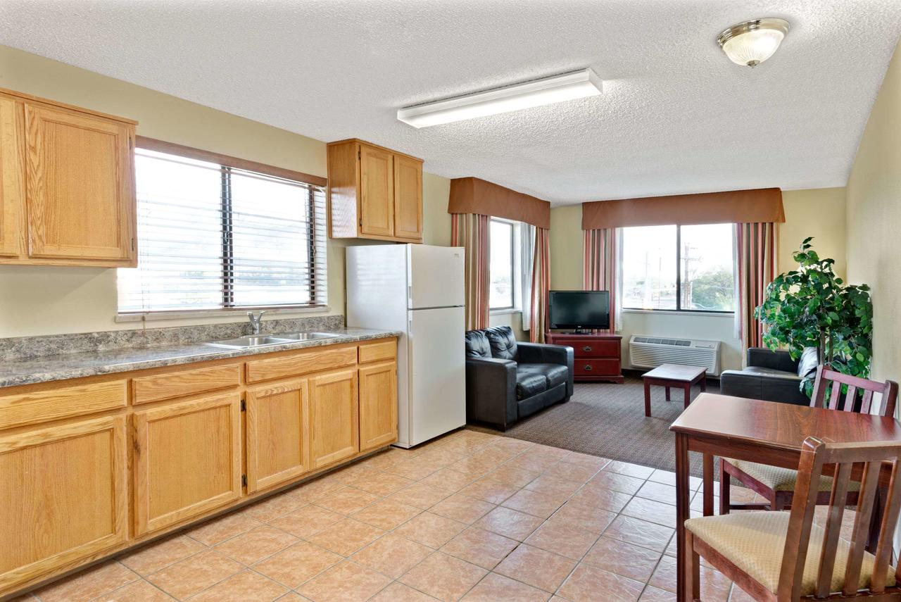 Days Inn By Wyndham Bernalillo - thumb 15