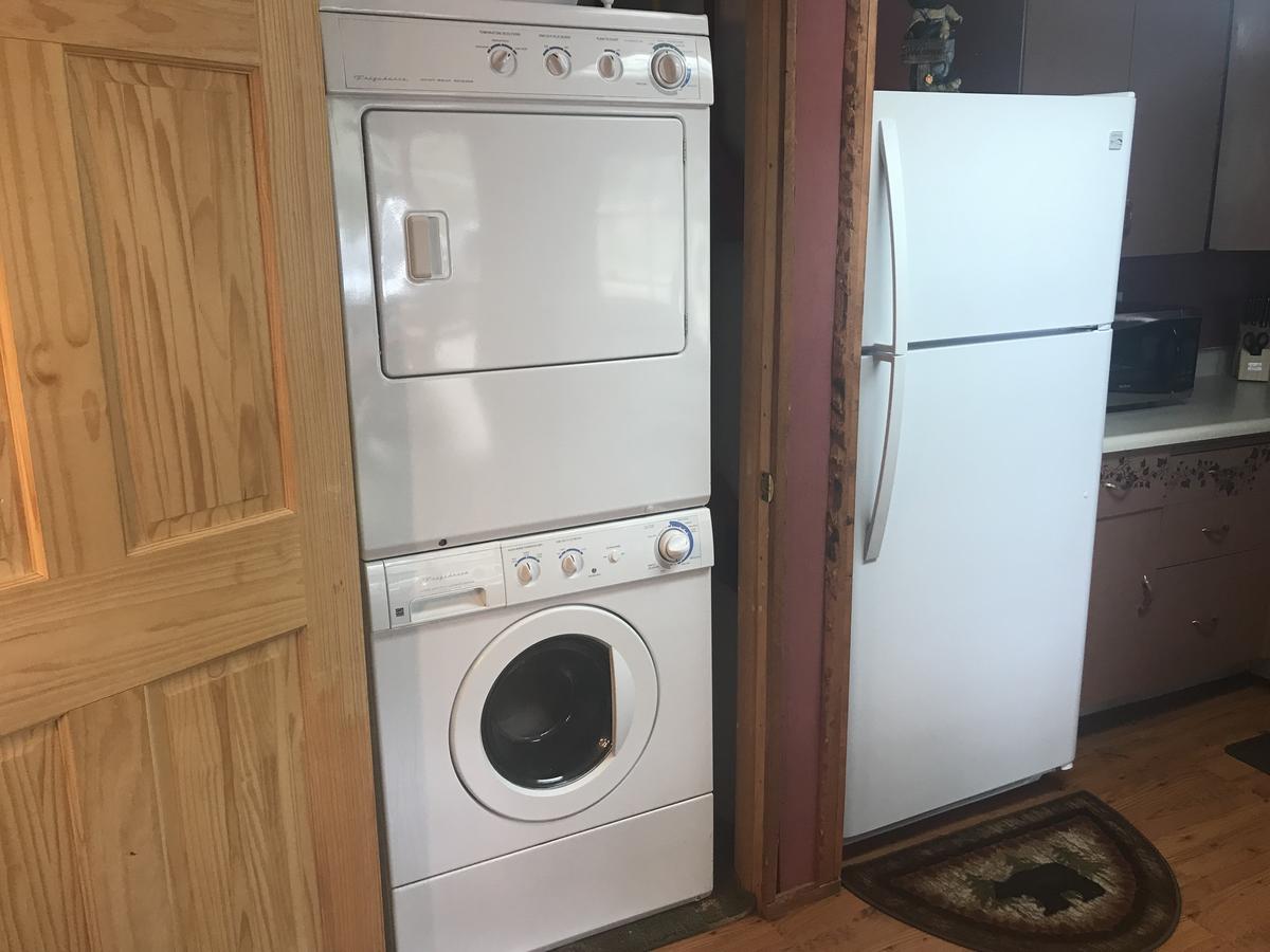 Gonzales Cozy Little Bear Cabin - thumb 40